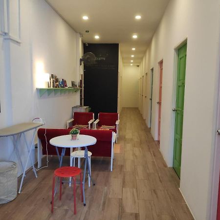 Ez Lodgings Kampong Gadong 外观 照片