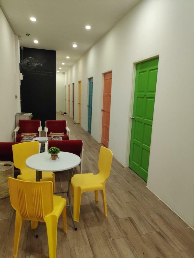 Ez Lodgings Kampong Gadong 外观 照片